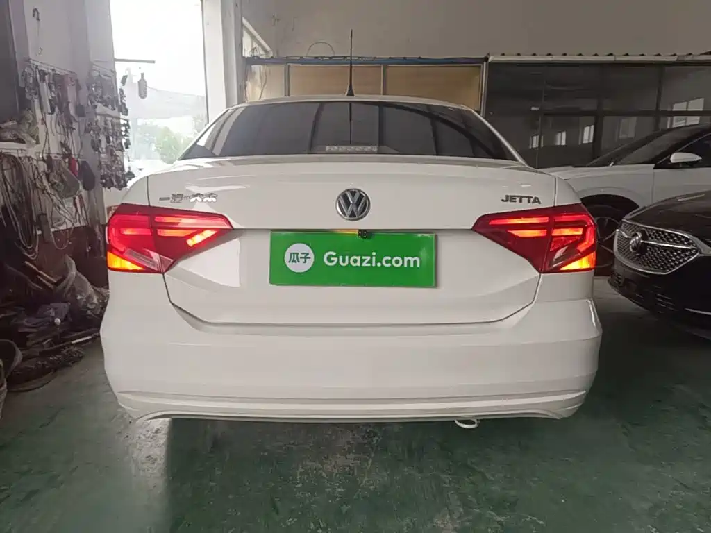 Jetta 1.4 L Manual Fashion