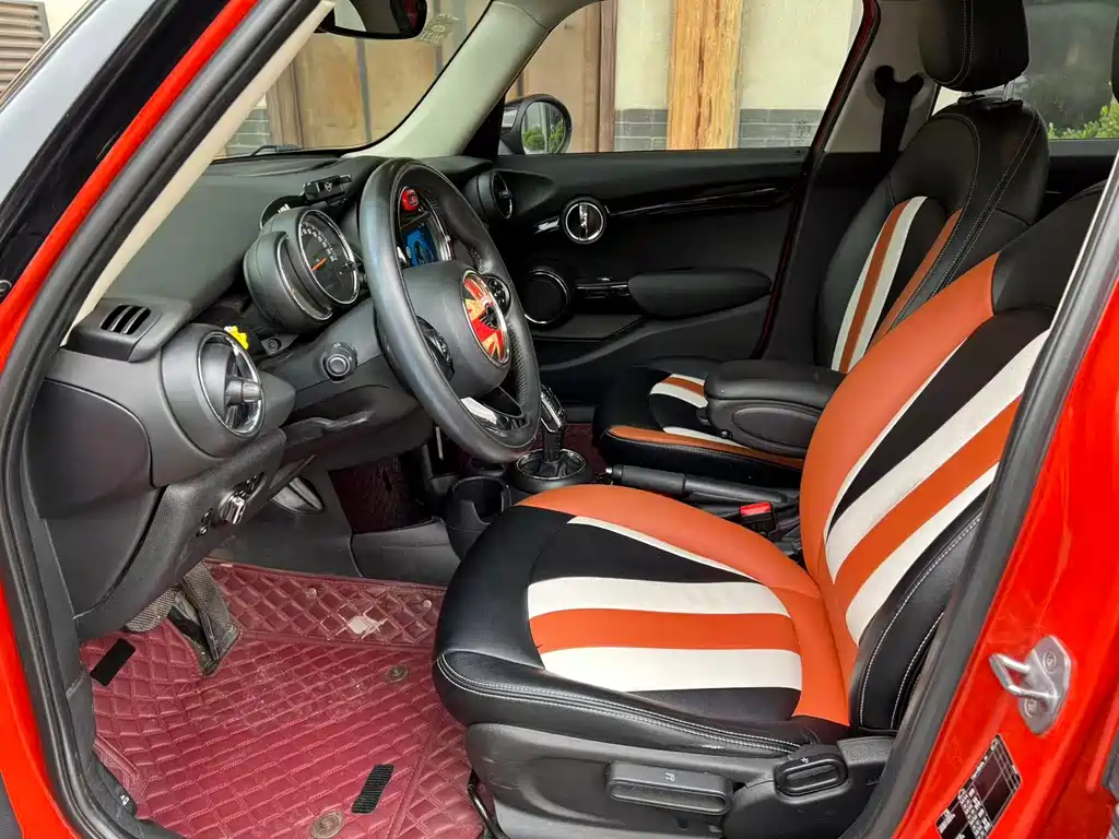 MINI 1.5 T ONE PLUS 5-door