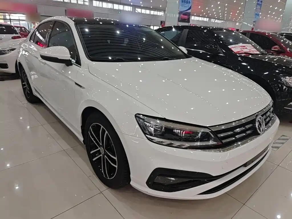 Lamando 280 TSI DSG Comfort
