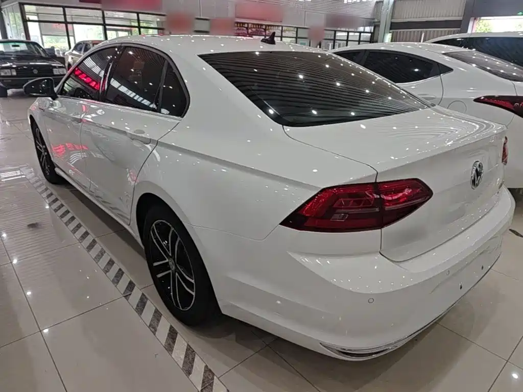 Lamando 280 TSI DSG Comfort