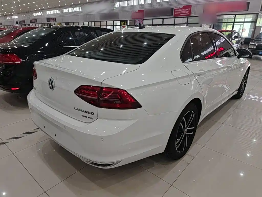 Lamando 280 TSI DSG Comfort