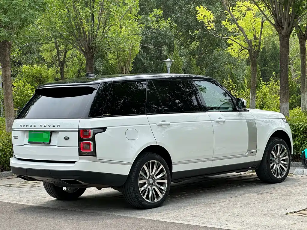 Range Rover 3.0 SC V6 Vogue Heritage Extended