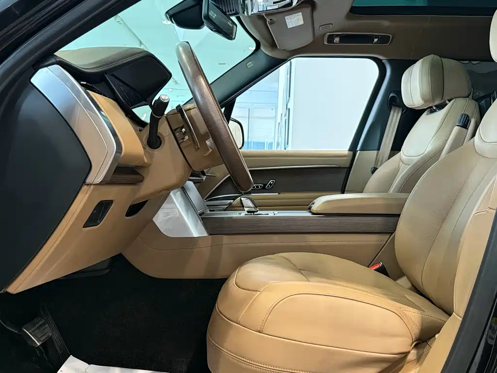 Range Rover 3.0 L6 400 PS Exemplary Extended