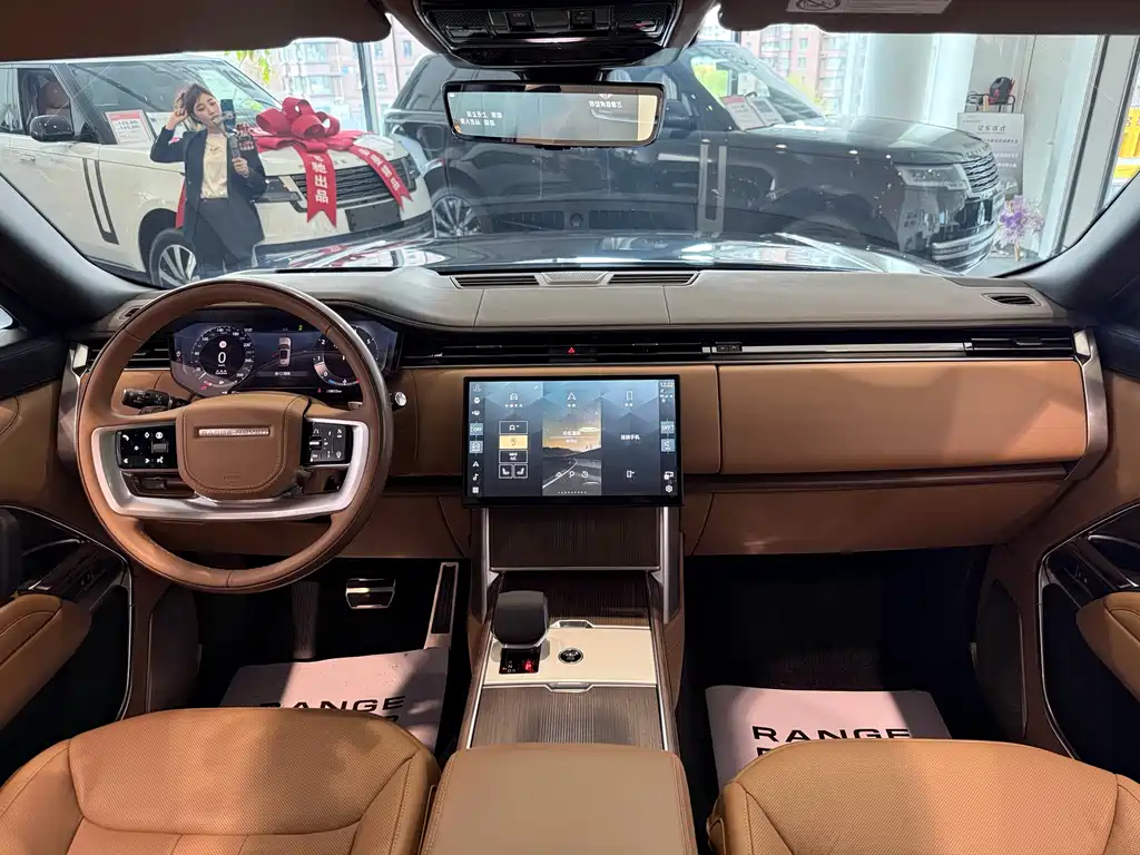 Range Rover 3.0 L6 400 PS Exemplary Extended