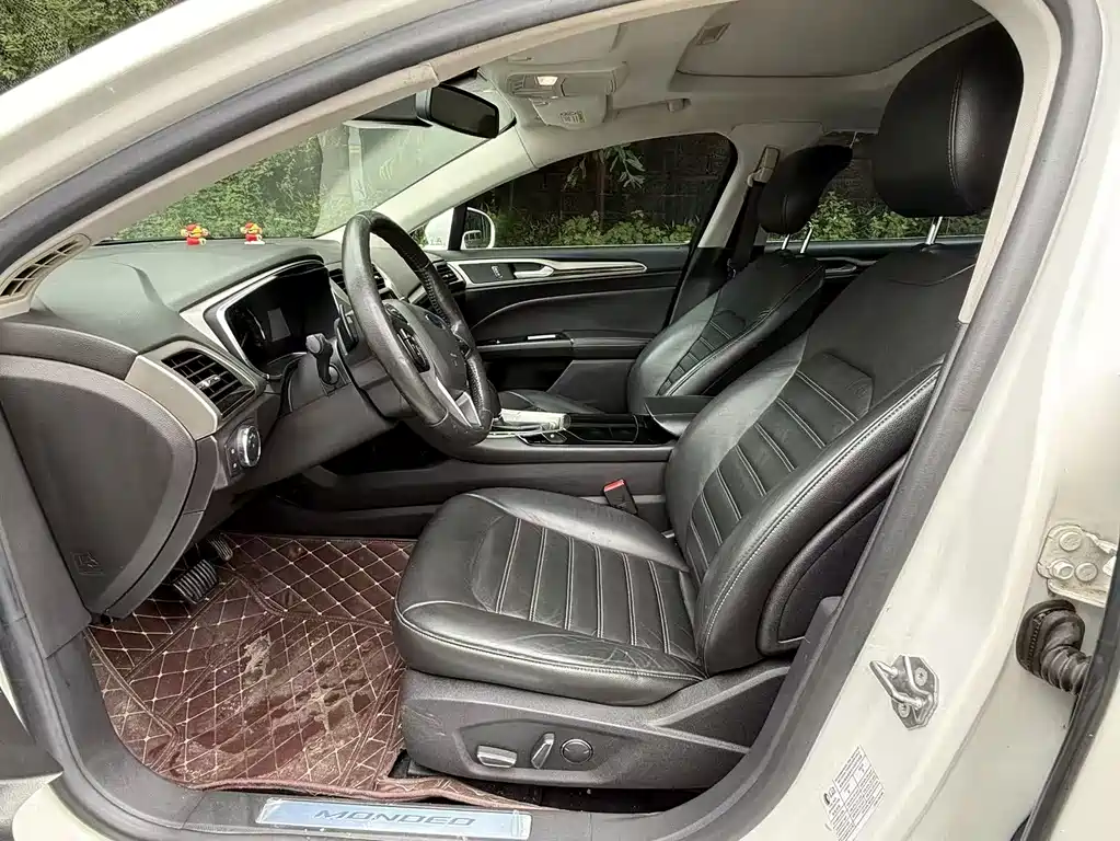 Mondeo 2.0 L GTDi200 Luxury