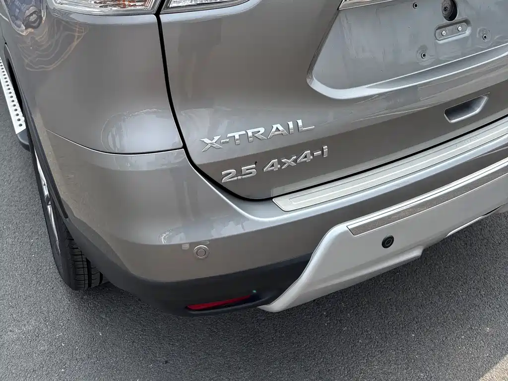 X-Trail 2.5 L CVT Supreme 4 WD