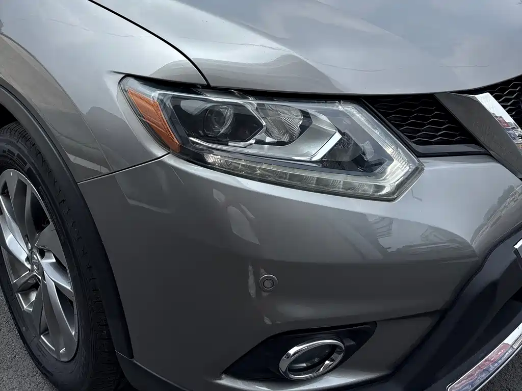 X-Trail 2.5 L CVT Supreme 4 WD