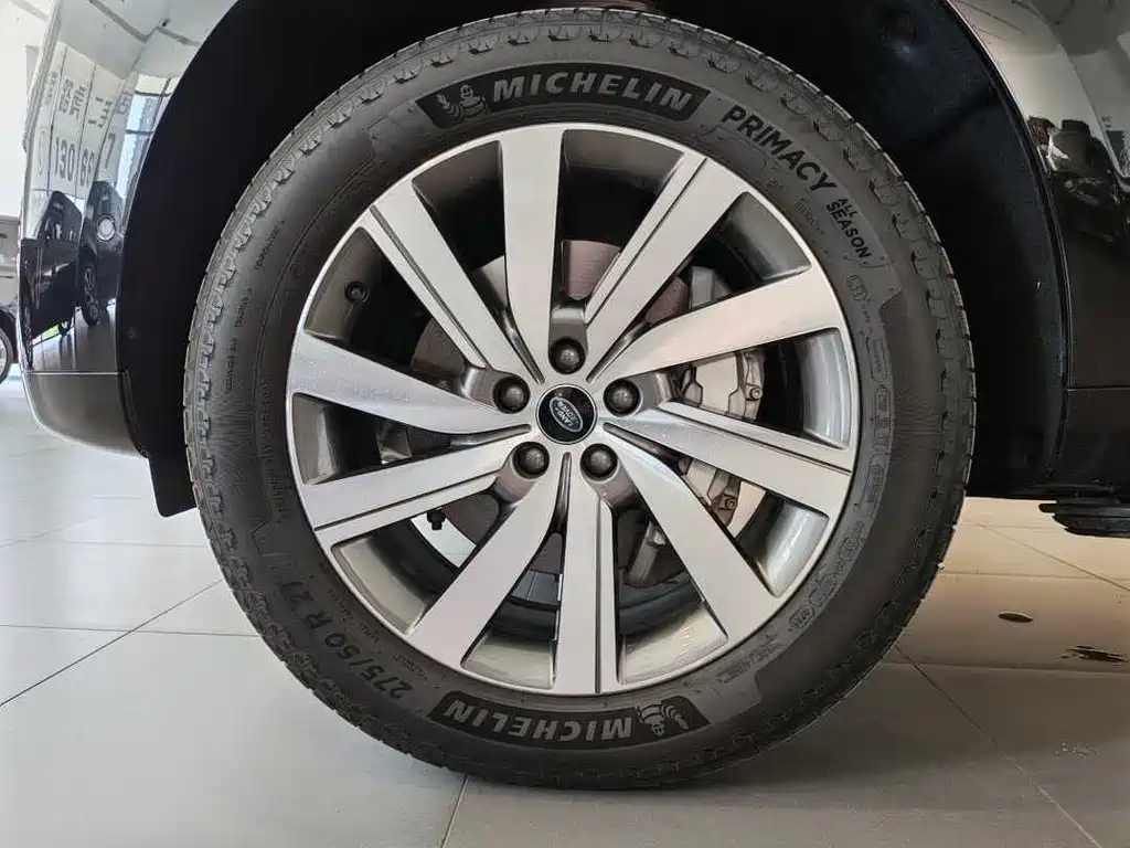 Range Rover 3.0 L6 400 PS Prosperity Extended 7-seat