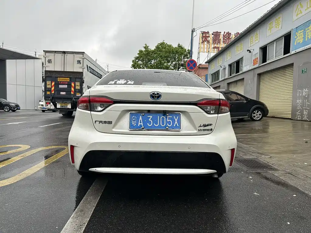 Levin Dual Engine 1.8 H E-CVT Sport CN-V
