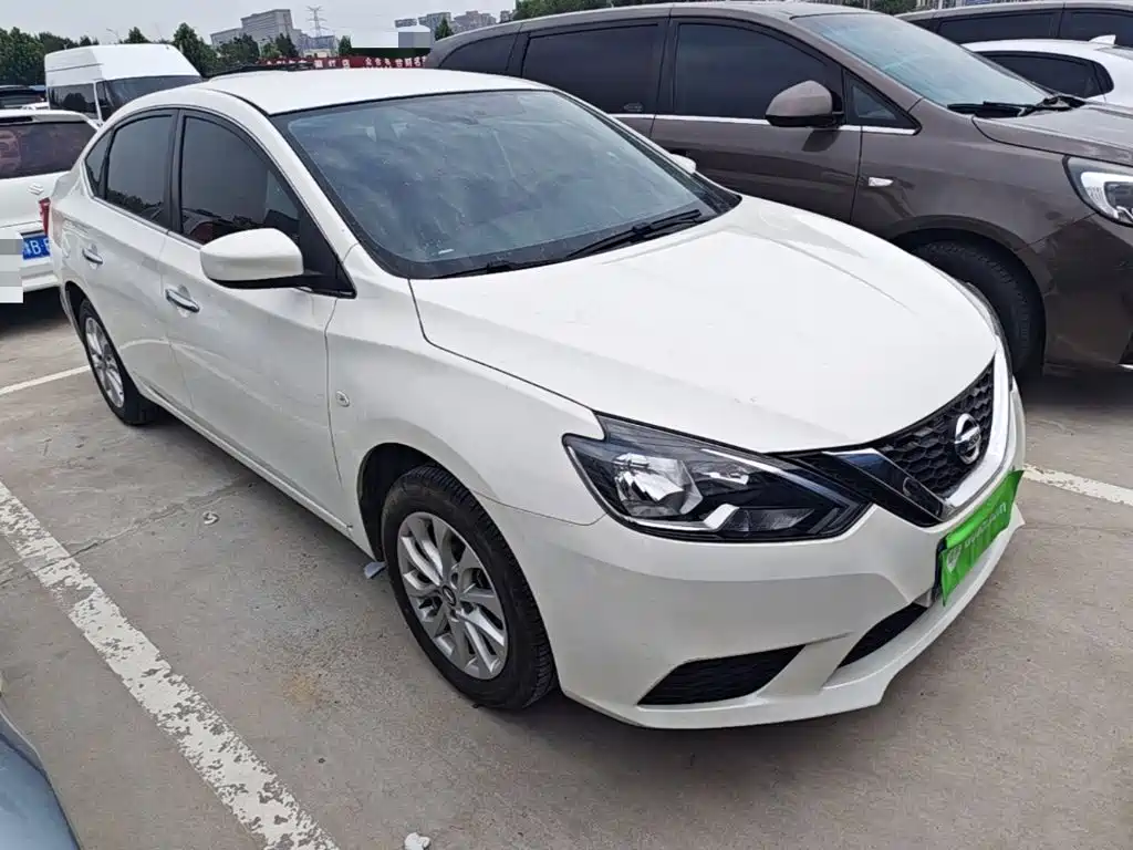 Sylphy Classic 1.6 XE CVT Comfort