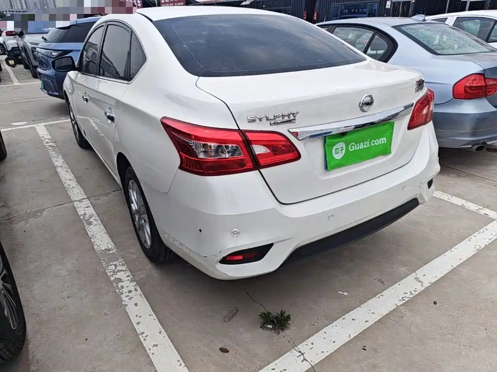 Sylphy Classic 1.6 XE CVT Comfort