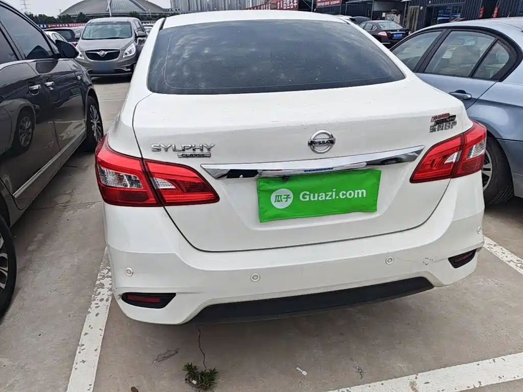 Sylphy Classic 1.6 XE CVT Comfort