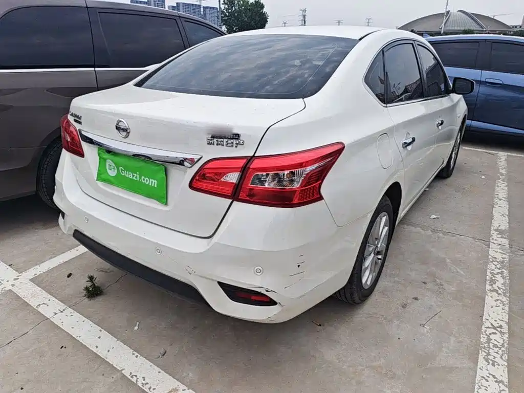 Sylphy Classic 1.6 XE CVT Comfort