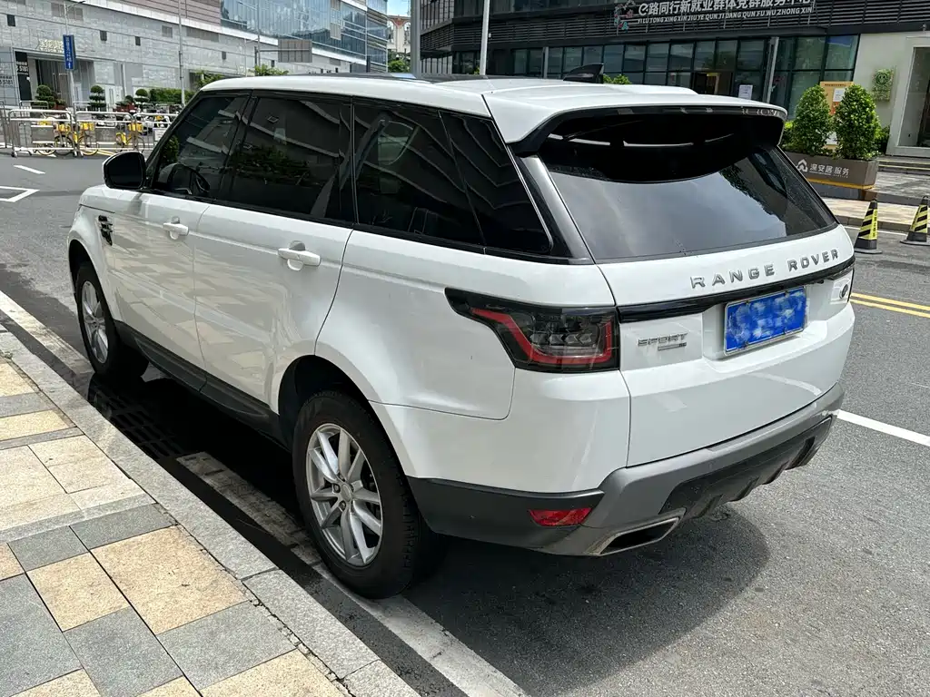 Range Rover Sport 3.0 T US Spec