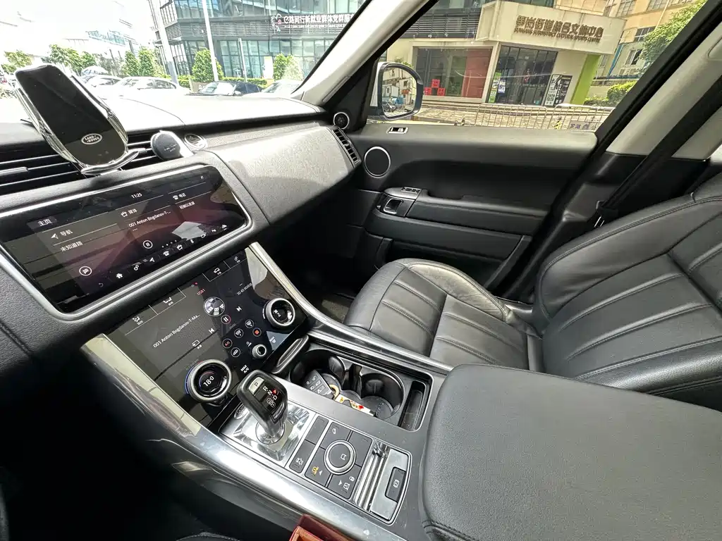 Range Rover Sport 3.0 T US Spec