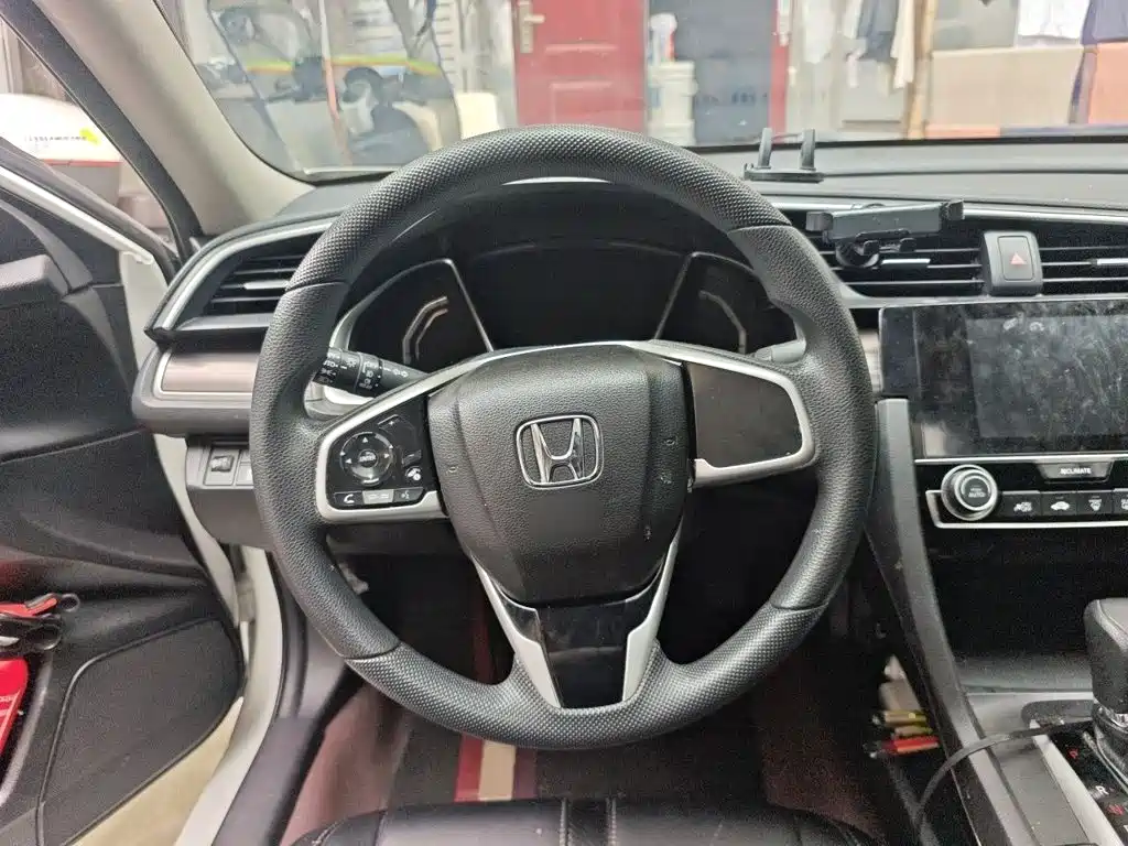 Civic 220 TURBO CVT Power Motion CN-V