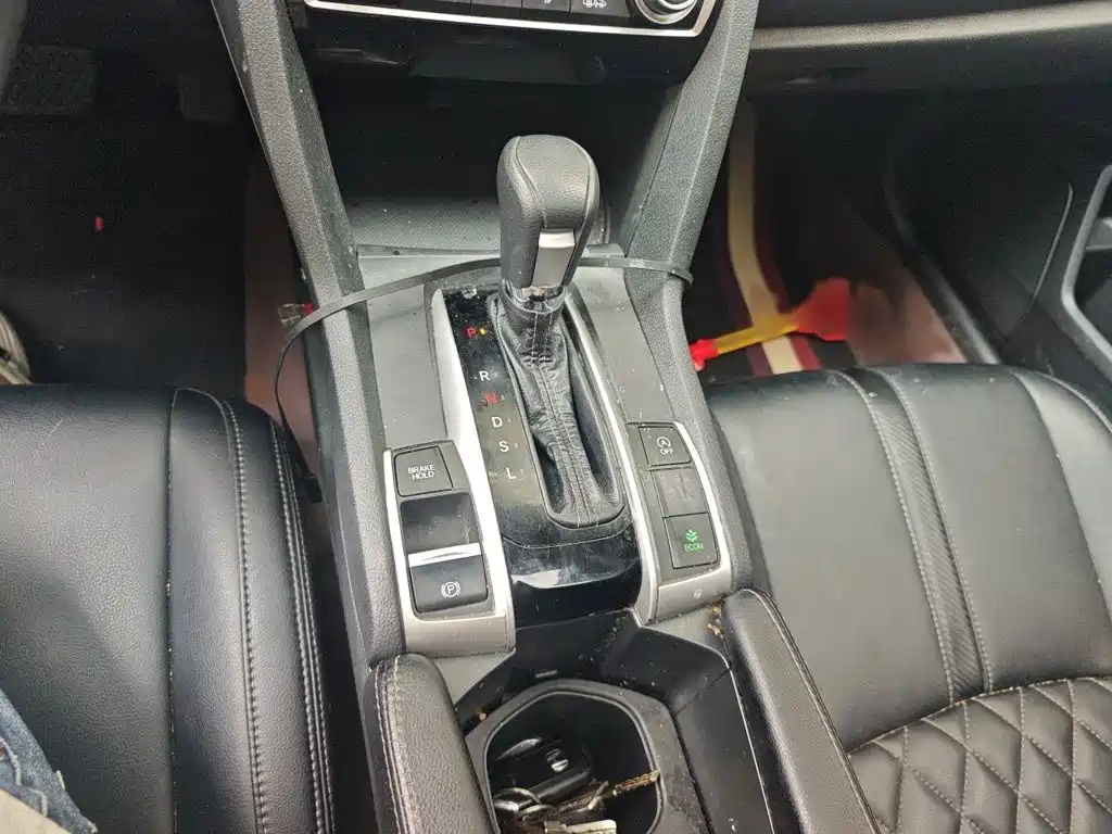 Civic 220 TURBO CVT Power Motion CN-V