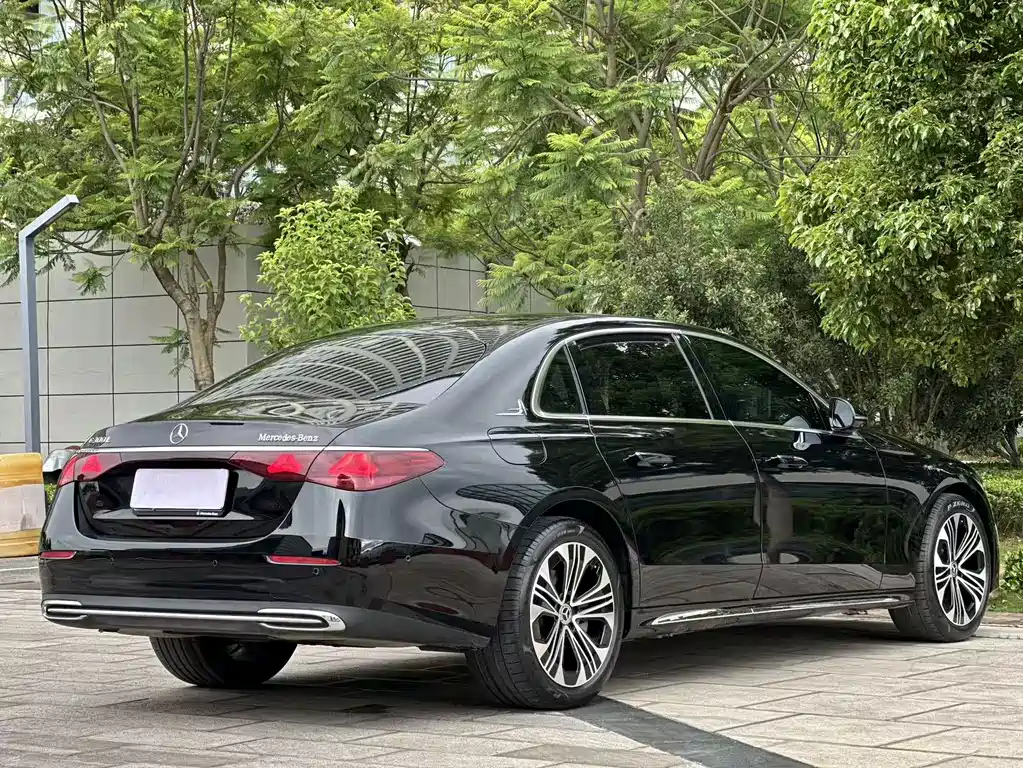 Mercedes-Benz E-Class Facelift E 300 L Luxury