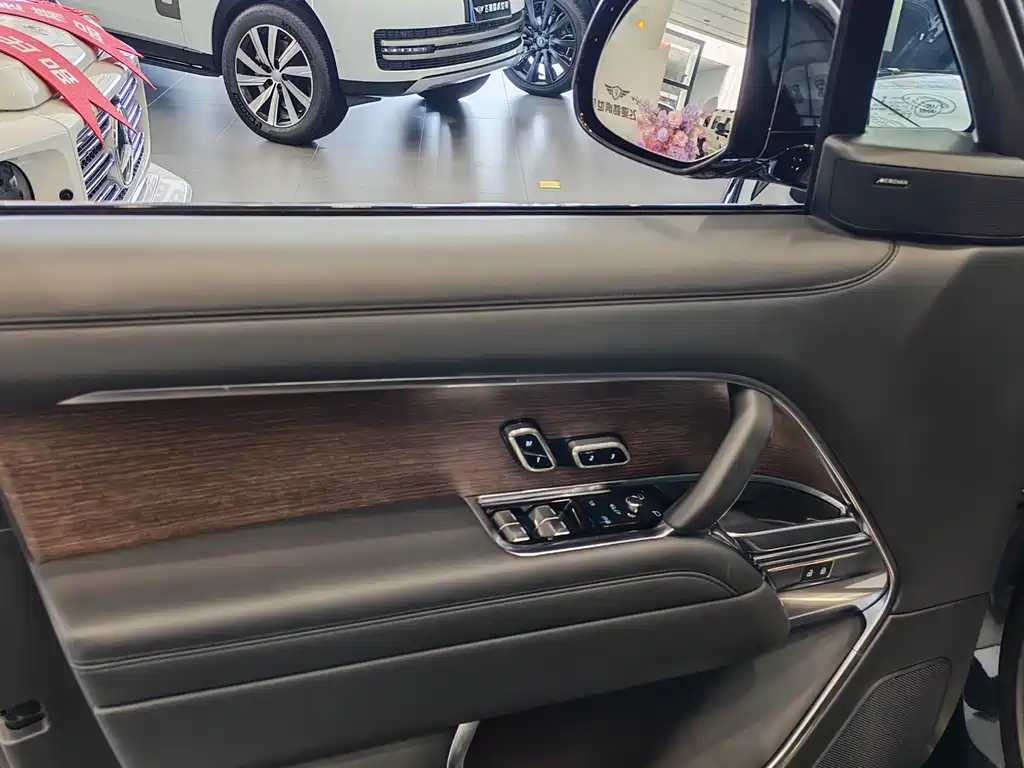 Range Rover 3.0 L6 400 PS Prosperity Extended