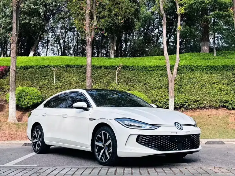 Volkswagen Lamando Lamando L 280 TSI DSG Spicy Cool