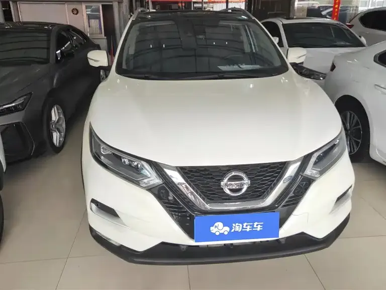 Nissan Qashqai 2.0 L CVT Luxury