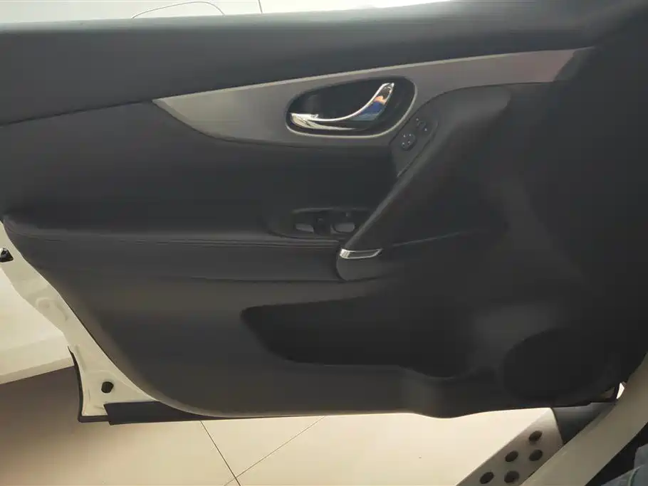 Qashqai 2.0 L CVT Luxury