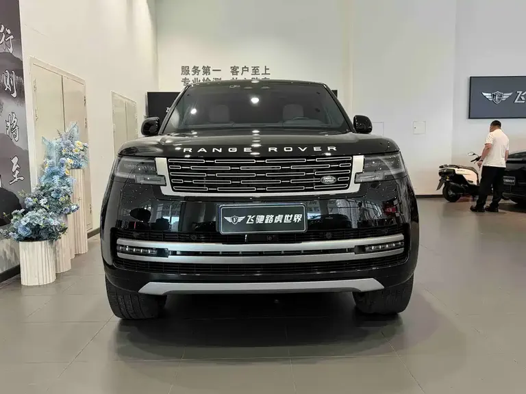Land Rover Range Rover 3.0 L6 400 PS Prosperity 7-seat Extended