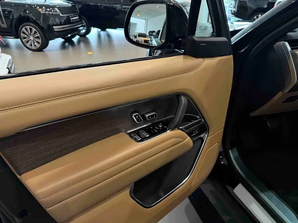Range Rover 3.0 L6 400 PS Prosperity 7-seat Extended