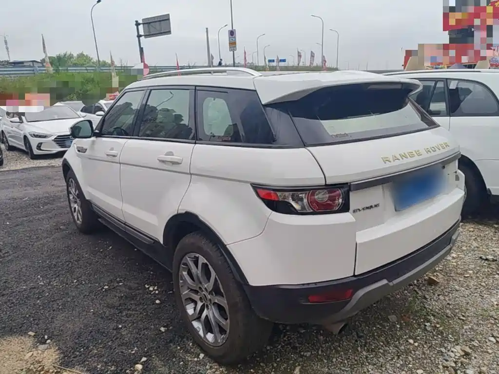 Range Rover Evoque 2.0 T 5-door Style