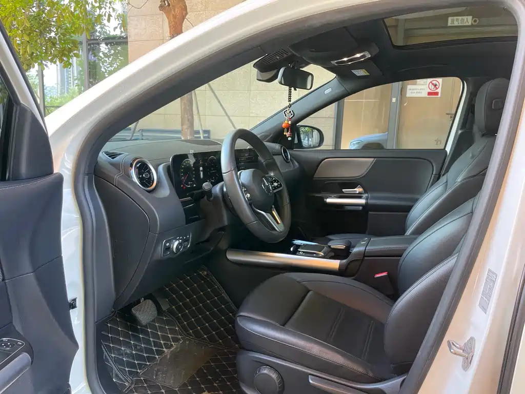 Mercedes-Benz GLA Facelift GLA 200