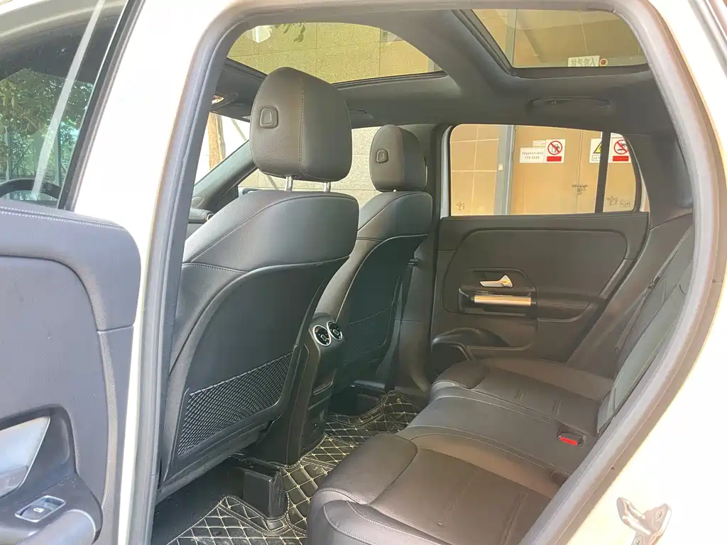 Mercedes-Benz GLA Facelift GLA 200