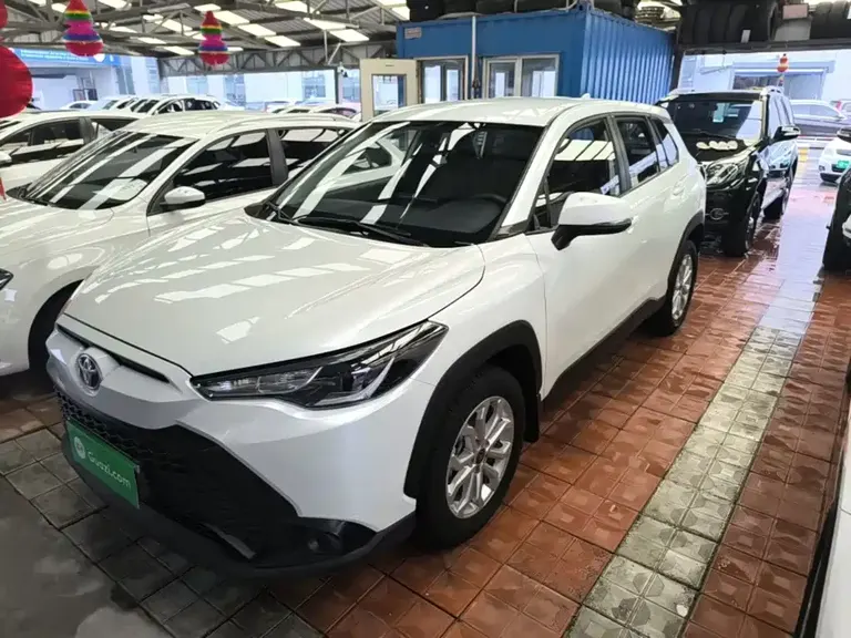 Toyota Frontlander 2.0 L CVT Elite