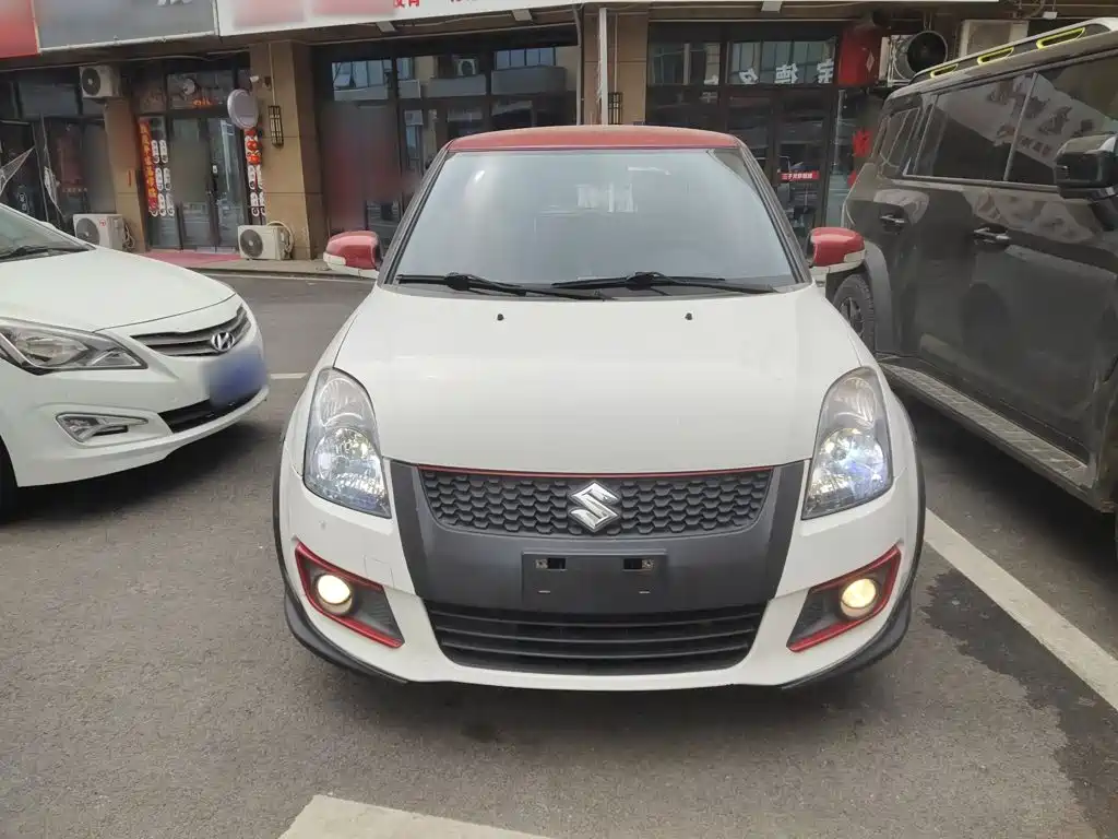 Swift 1.5 L Auto Fashion Cool Play