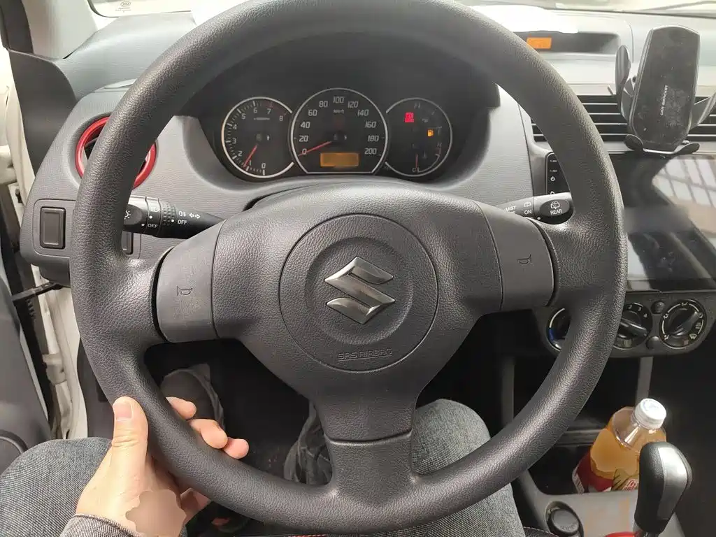 Swift 1.5 L Auto Fashion Cool Play