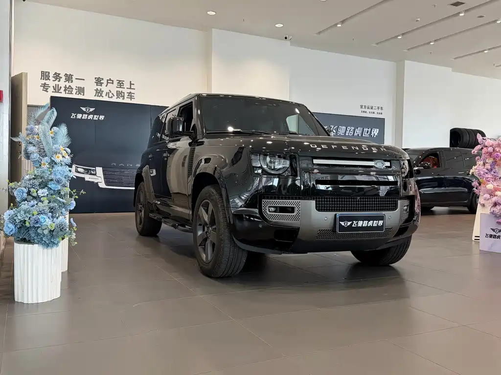 Land Rover Defender 110 3.0 T P400 X-DYNAMIC HSE