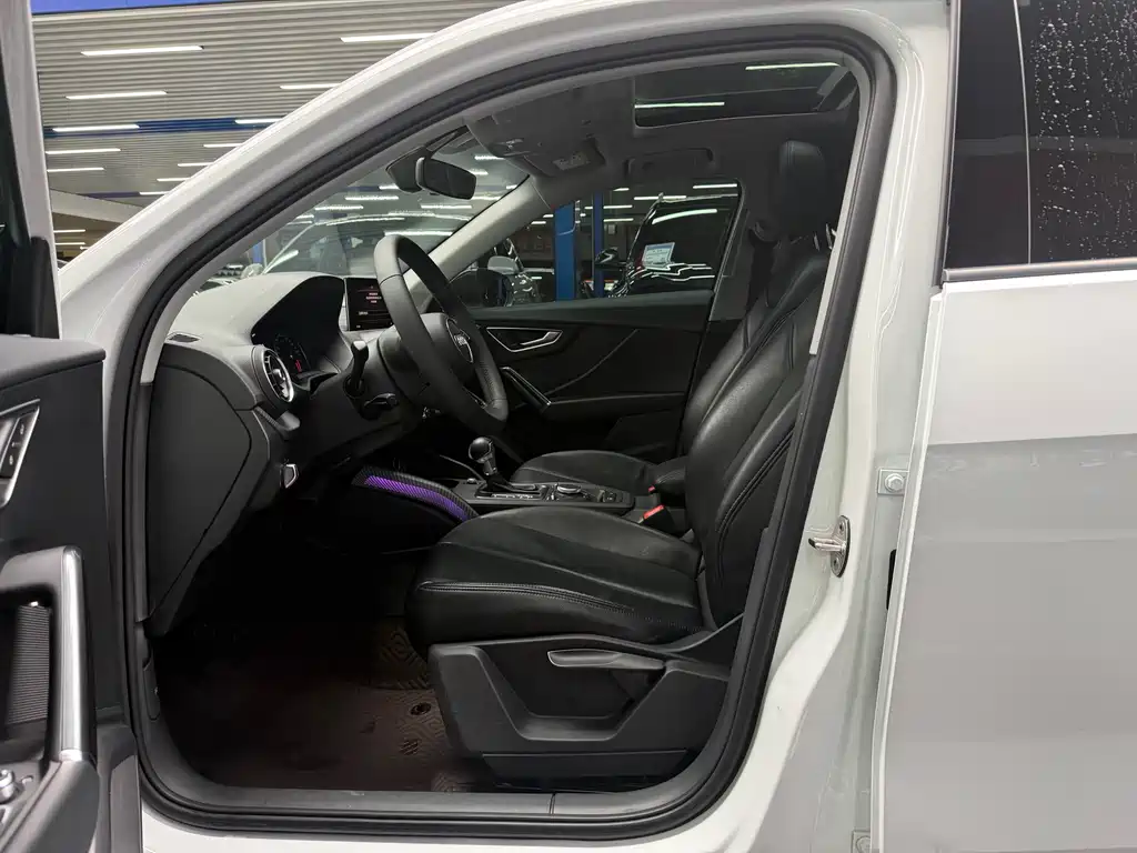 Audi Q2 L 35 TFSI Progressive Dynamic