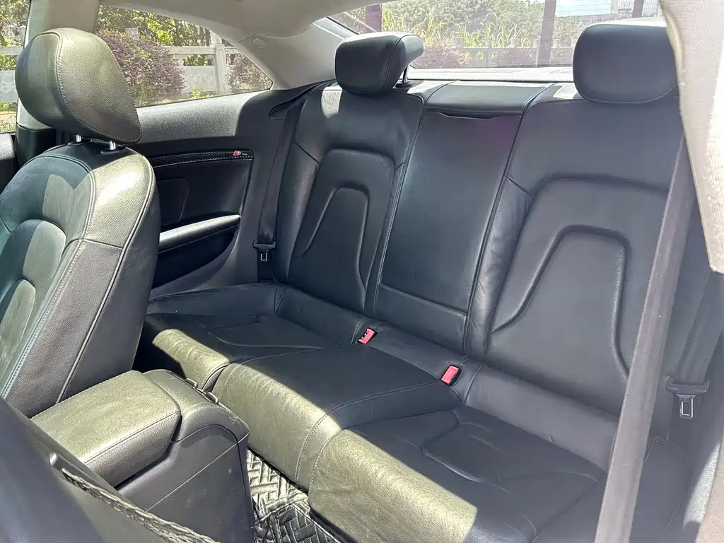 Audi A5 (Import) 奥迪A5进口 2012款 2.0 TFSI Coupe quattro
