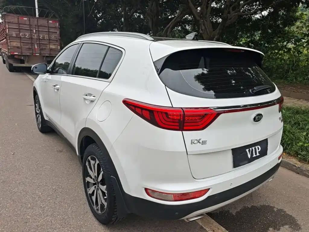 Kia KX5 1.6 T Auto 2 WD DLX