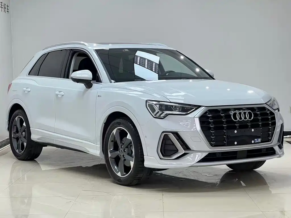 Audi Q3 35 TFSI Fashion Dynamic