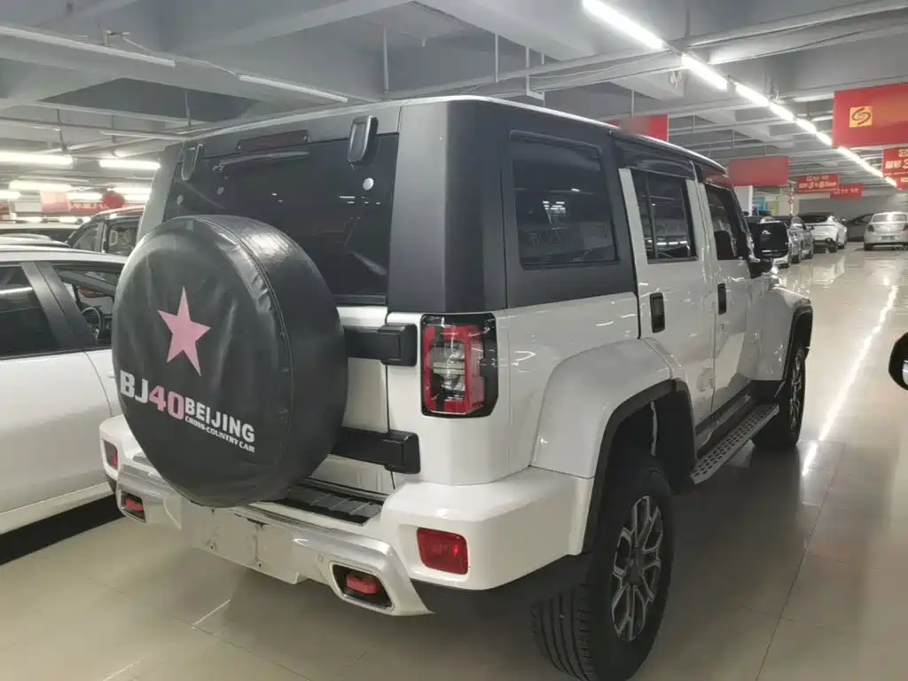 BAIC BJ40 2.0 T Auto 4 WD City Hunter Swordsman