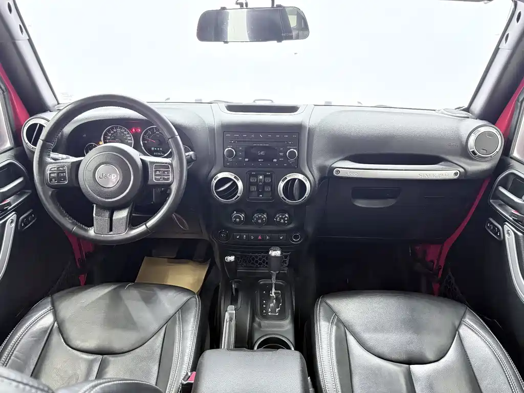 Wrangler 3.0 L Sahara 4-door Comfort Enjoyment