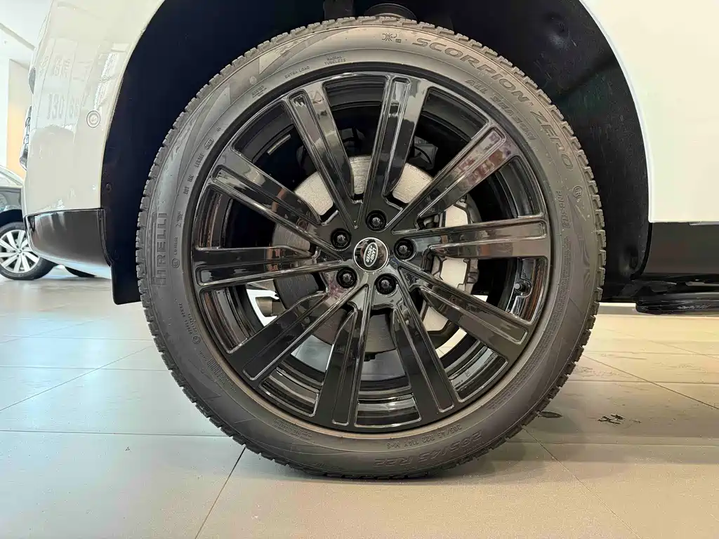 Range Rover 3.0 L6 400 PS Prosperity Extended