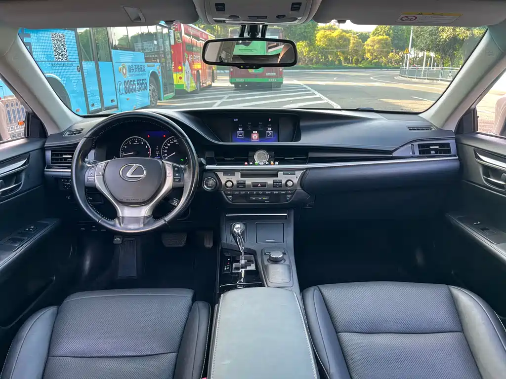 Lexus ES 250 Elite