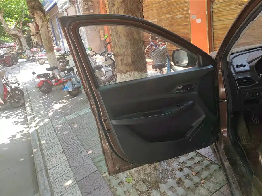 Wuling Hongguang 1.5 L S Basic L2 B