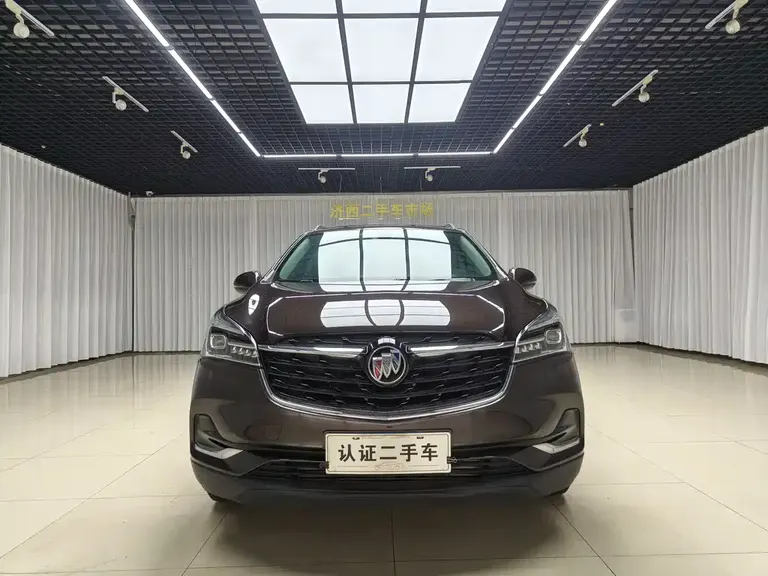 Buick Envision Plus 532 T 2 WD Leading