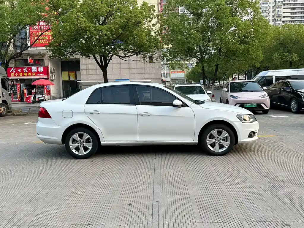 Bora Quality Value 1.6 L Auto Comfort