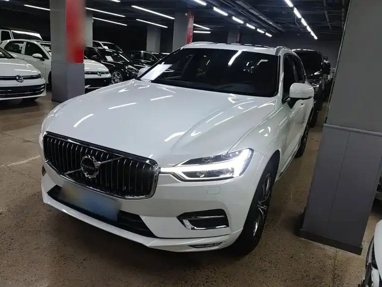 Volvo XC60 沃尔沃XC60 2021款 T5 四驱智雅豪华版