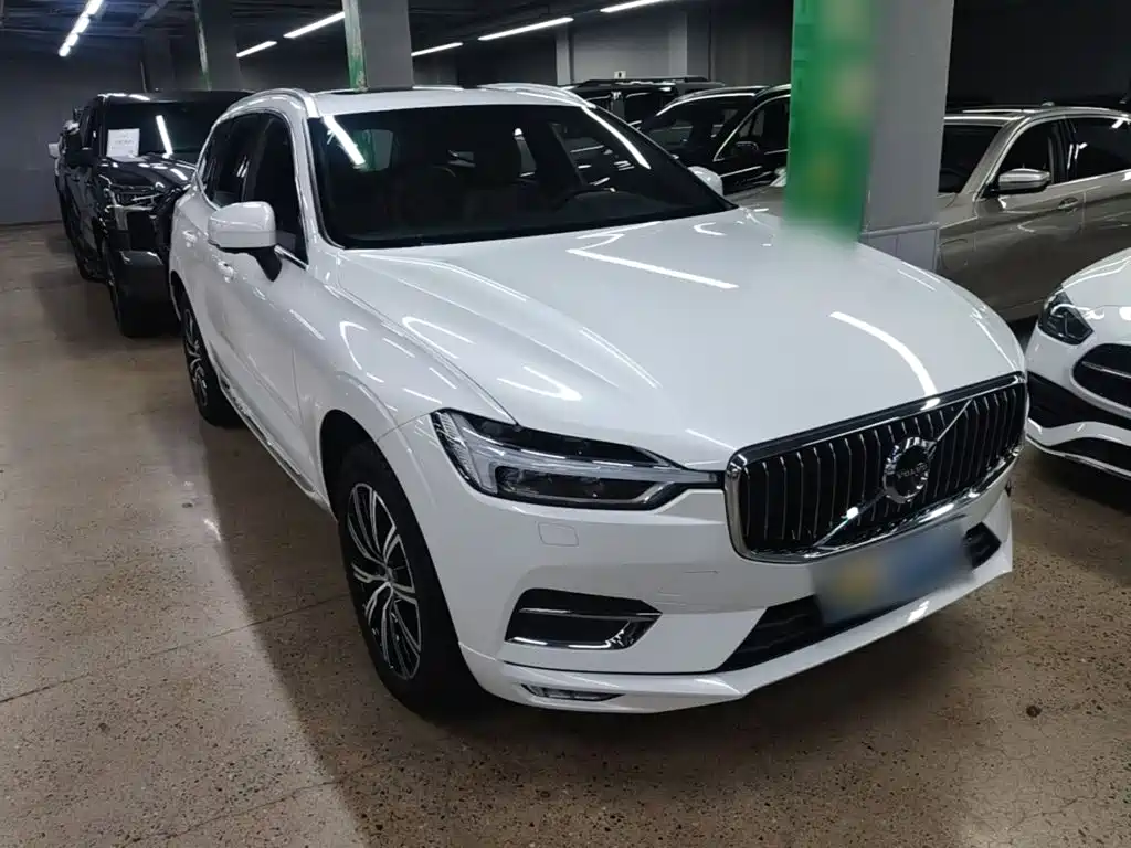 Volvo XC60 沃尔沃XC60 2021款 T5 四驱智雅豪华版