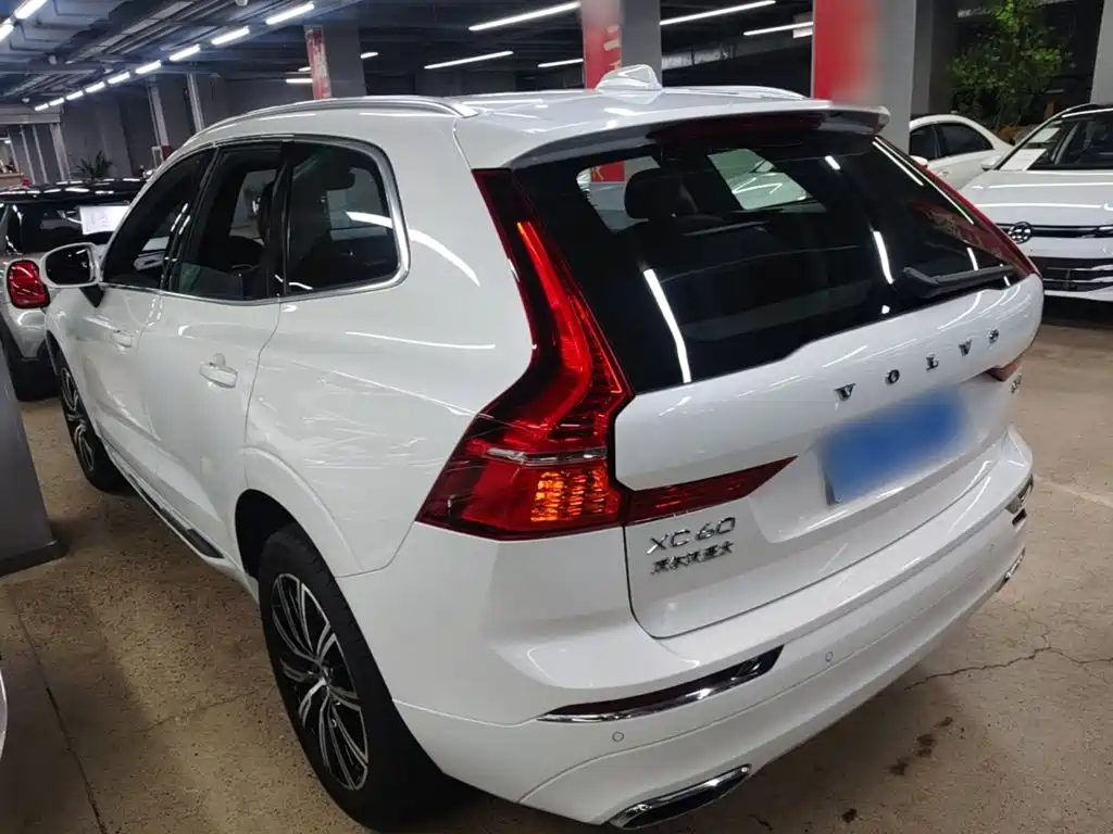 Volvo XC60 沃尔沃XC60 2021款 T5 四驱智雅豪华版