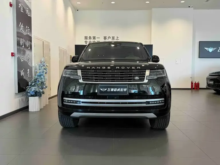 Land Rover Range Rover 3.0 L6 360 PS Prosperity